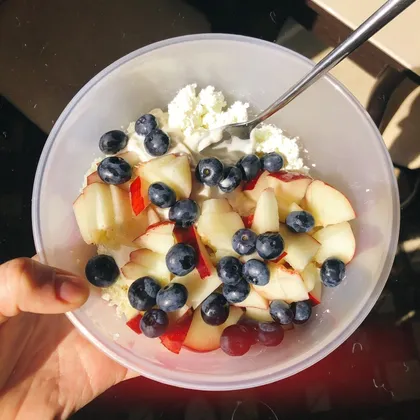 Творог с фруктами 😻 на завтрак