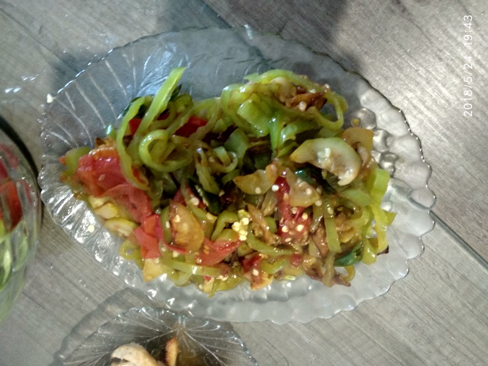 Лю дужуэр цэ (салат из зеленых стручков фасоли) дунганская кухня