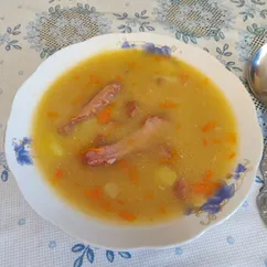 Гороховый суп с копчёными рёбрышками 🍲