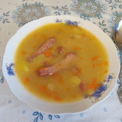 Гороховый суп с копчёными рёбрышками 🍲