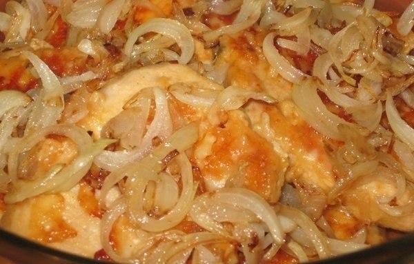 Свинина жареная с луком