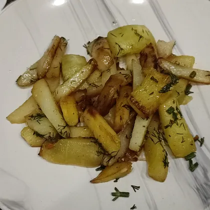 Жареная картошка с кабачками