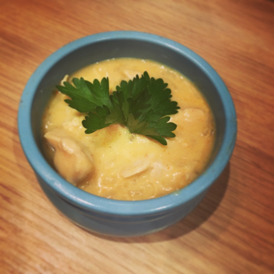 Куриное филе в молочном соусе