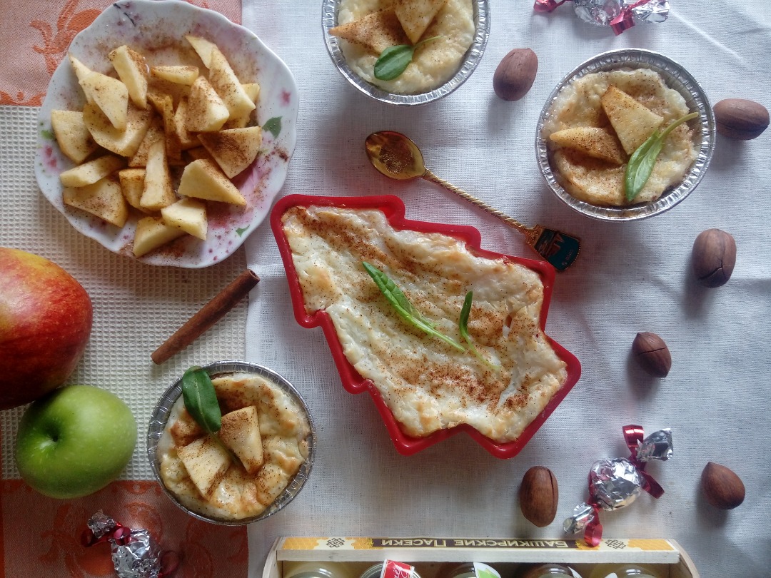 Рисовая запеканка с яблоком
