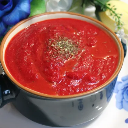 Свекольный суп - пюре с вялеными помидорами