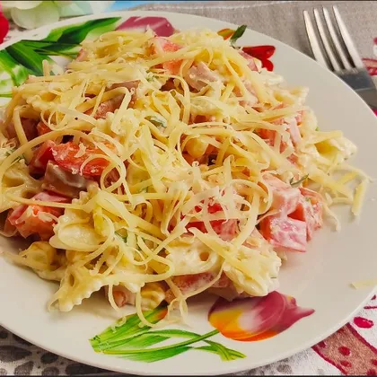 Салат с макаронами бантиками