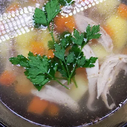 Вермишелевый суп на курином бульоне
