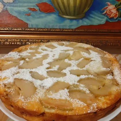 Пирог с грушами, яблоками и изюмом