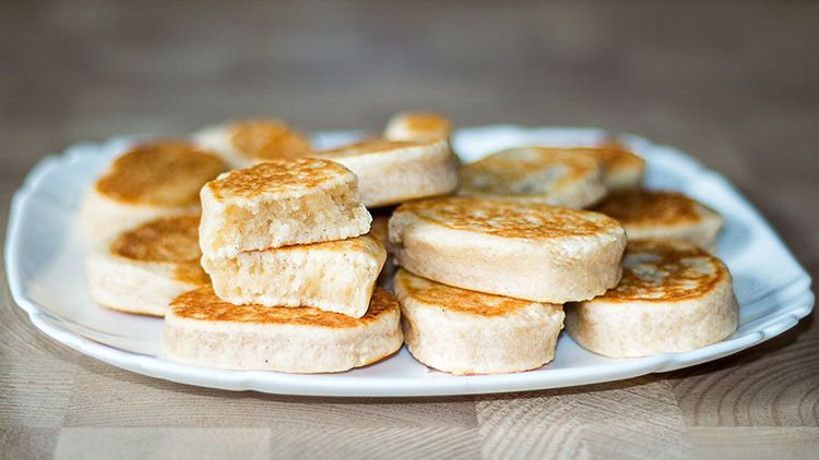 Выпечка без яиц и молока: рецепт печенья на сковороде