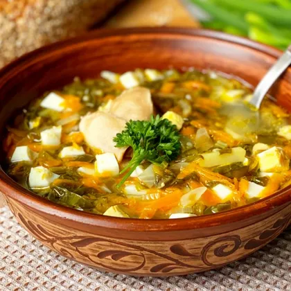 Зелёные щи с молодым щавелем - тот самый суп, когда не просто ешь, а именно любишь)