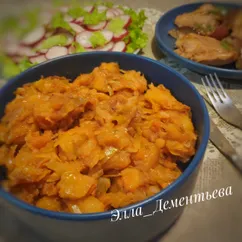 Картофель тушëный с овощами 