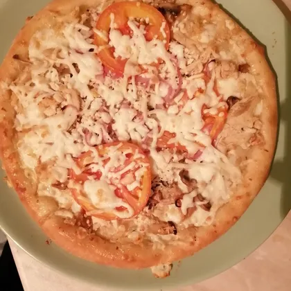 Пицца с курицей и грибами