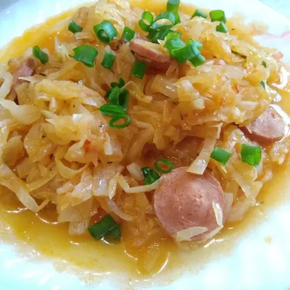 Капуста тушёная с сосисками