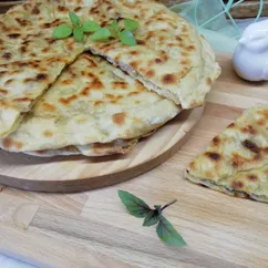 Гезлеме из юфки с картофельно-мясной начинкой