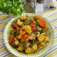 Индейка тушеная с овощами 