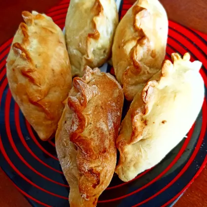 Пирожки с куриной печенью, яйцом и болгарским перцем