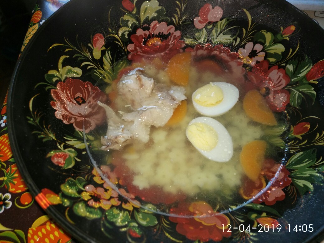 Куриный супчик с перепелиными яйцами