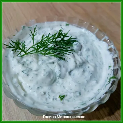Сметанный соус с чесноком