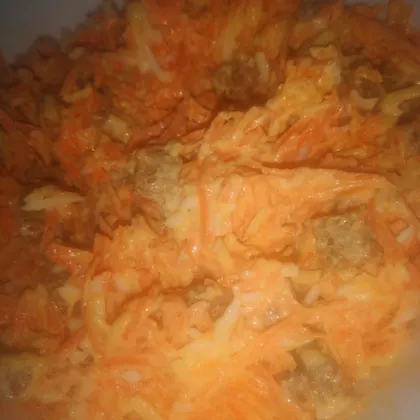 Салат с морковью и сыром