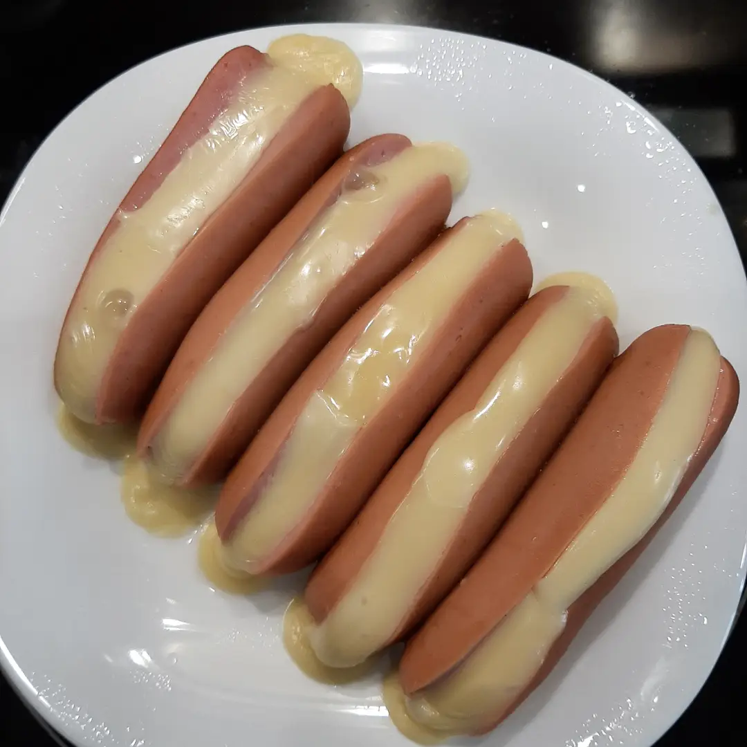 Запеченная картошка с сосисками, сыром и помидорами - пошаговый рецепт с фото на Готовим дома