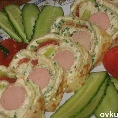 Блинный закусочный рулетик