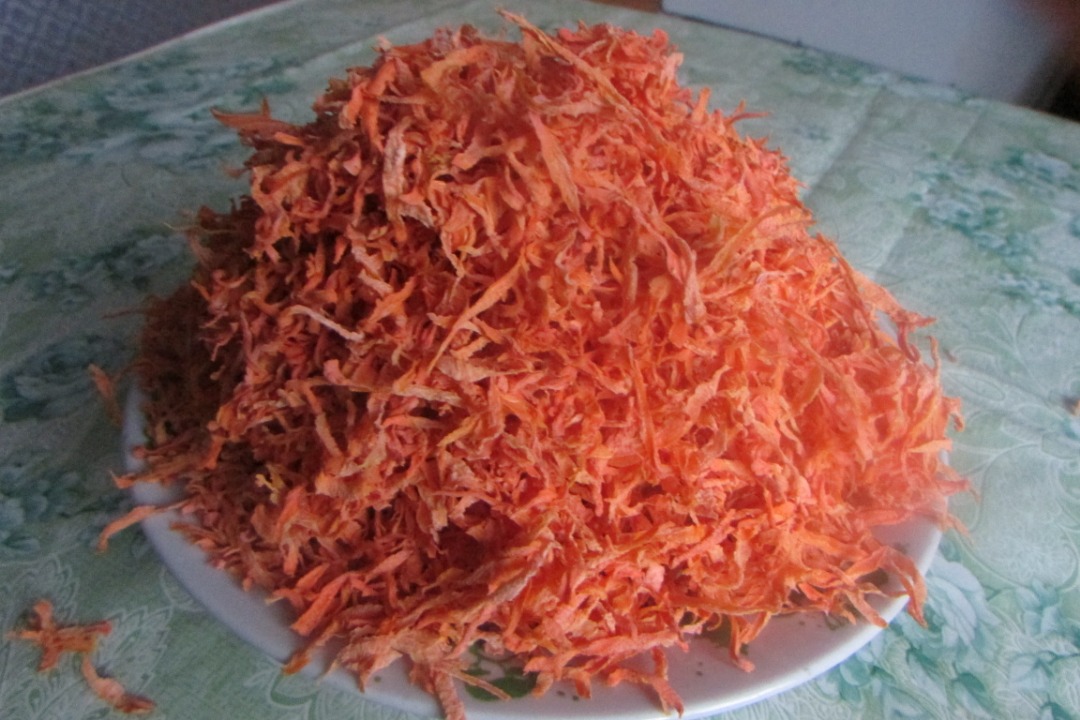 Морковь сушёная