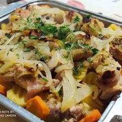 Мясо с картошкой в духовке