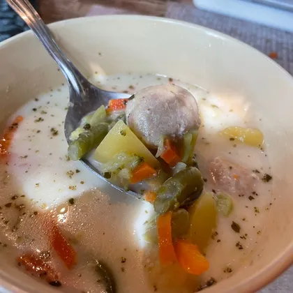 Овощной-сырный суп с фрикадельками