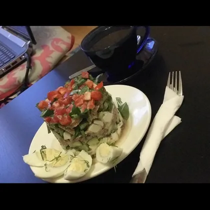 Пп салат из тунца) когда срочно нужно убрать углеводы но хочется питаться красиво)