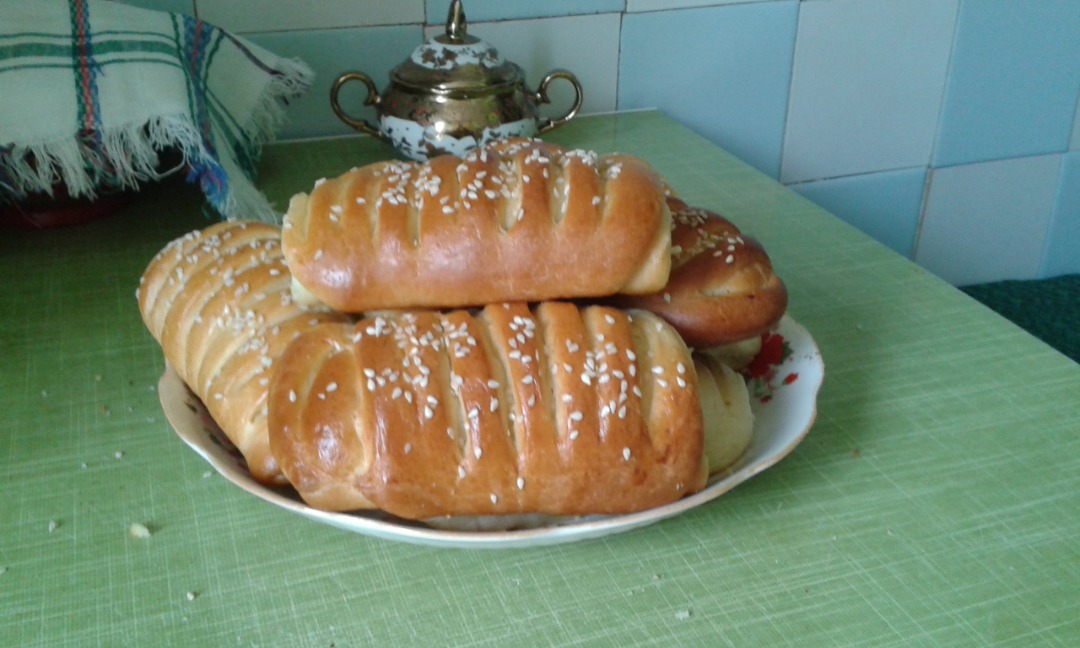 Пирожки дрожжевые на воде - пошаговый рецепт с фото на уральские-газоны.рф