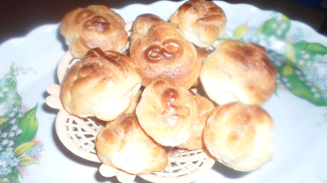 Заварушки- заманушки с кремом  манной крупы