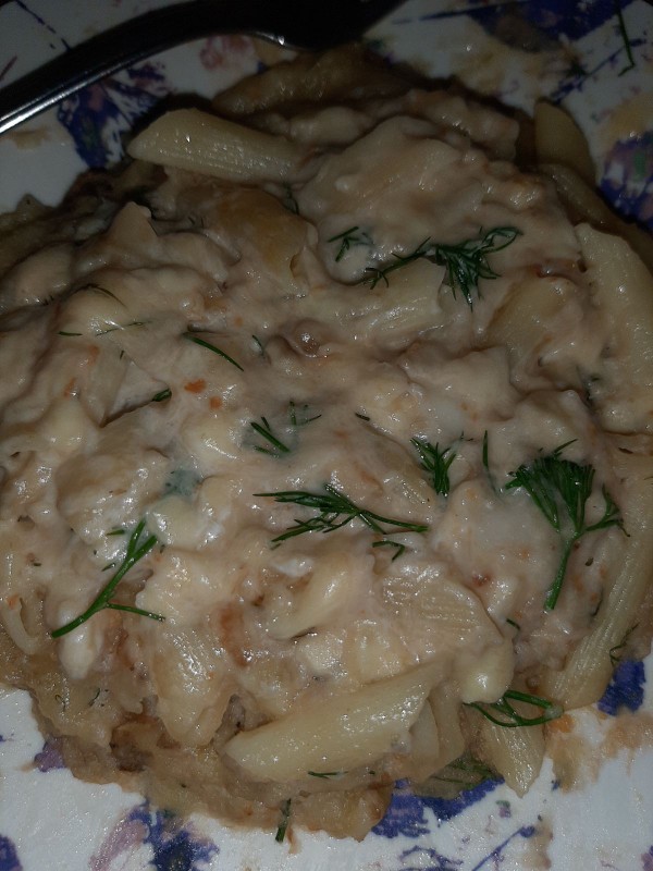 Макароны с сыром и бананово-грушевой пастой