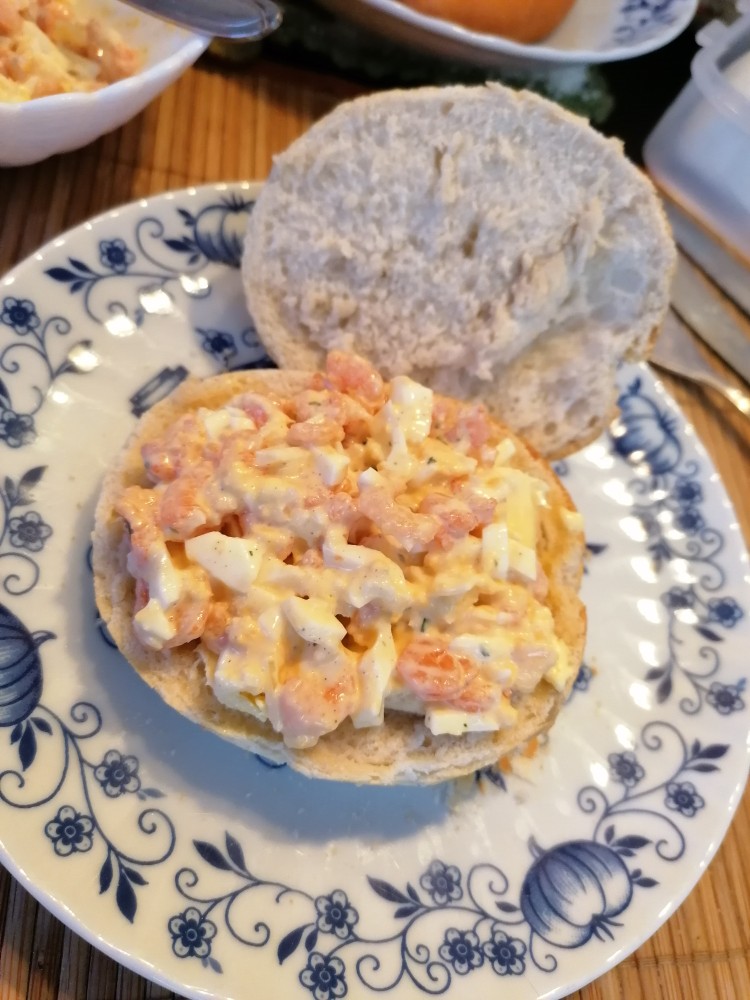Салат с креветками