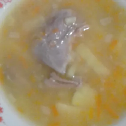 Суп гороховый с копченым салом