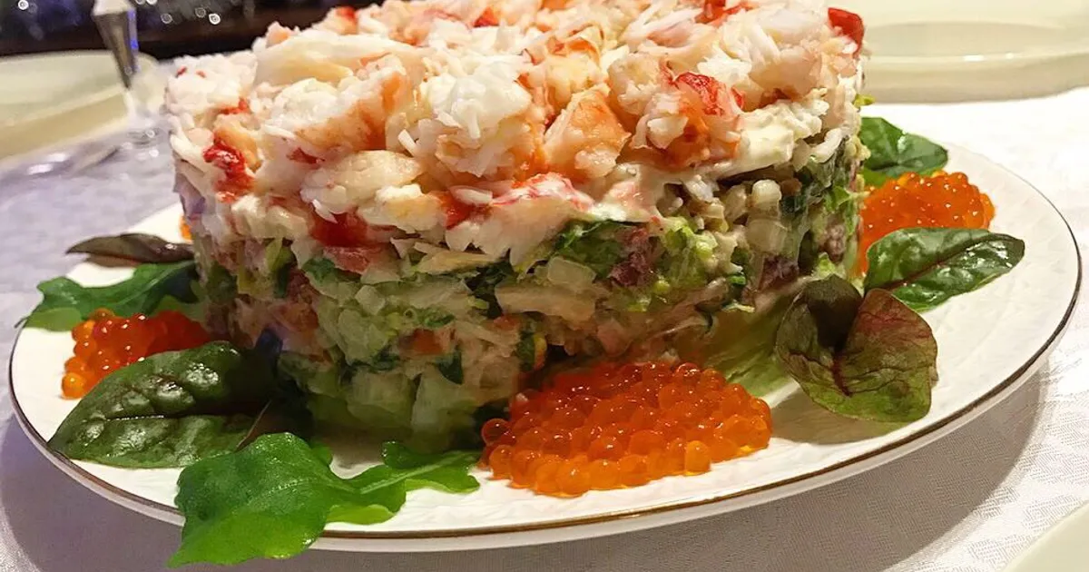 Салат с мясом краба и муссом из авокадо🦀🥑 рецепт с фото пошаговый от ...