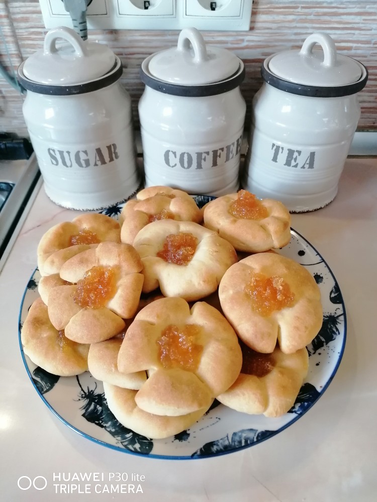 Цветочки с джемом