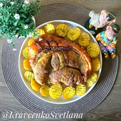 Свинина с картофелем в духовке