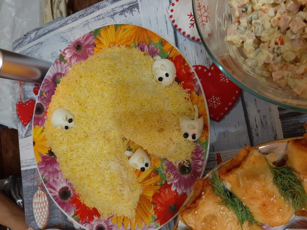 Салат "Мышка в сыре"🧀🐭