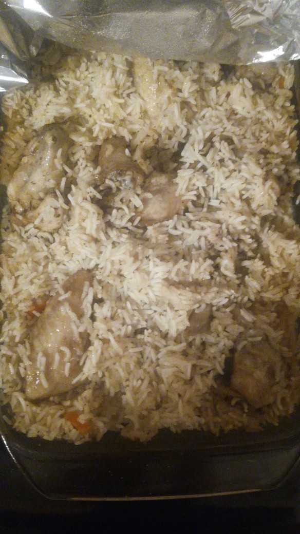 Крылышки с рисом в духовке