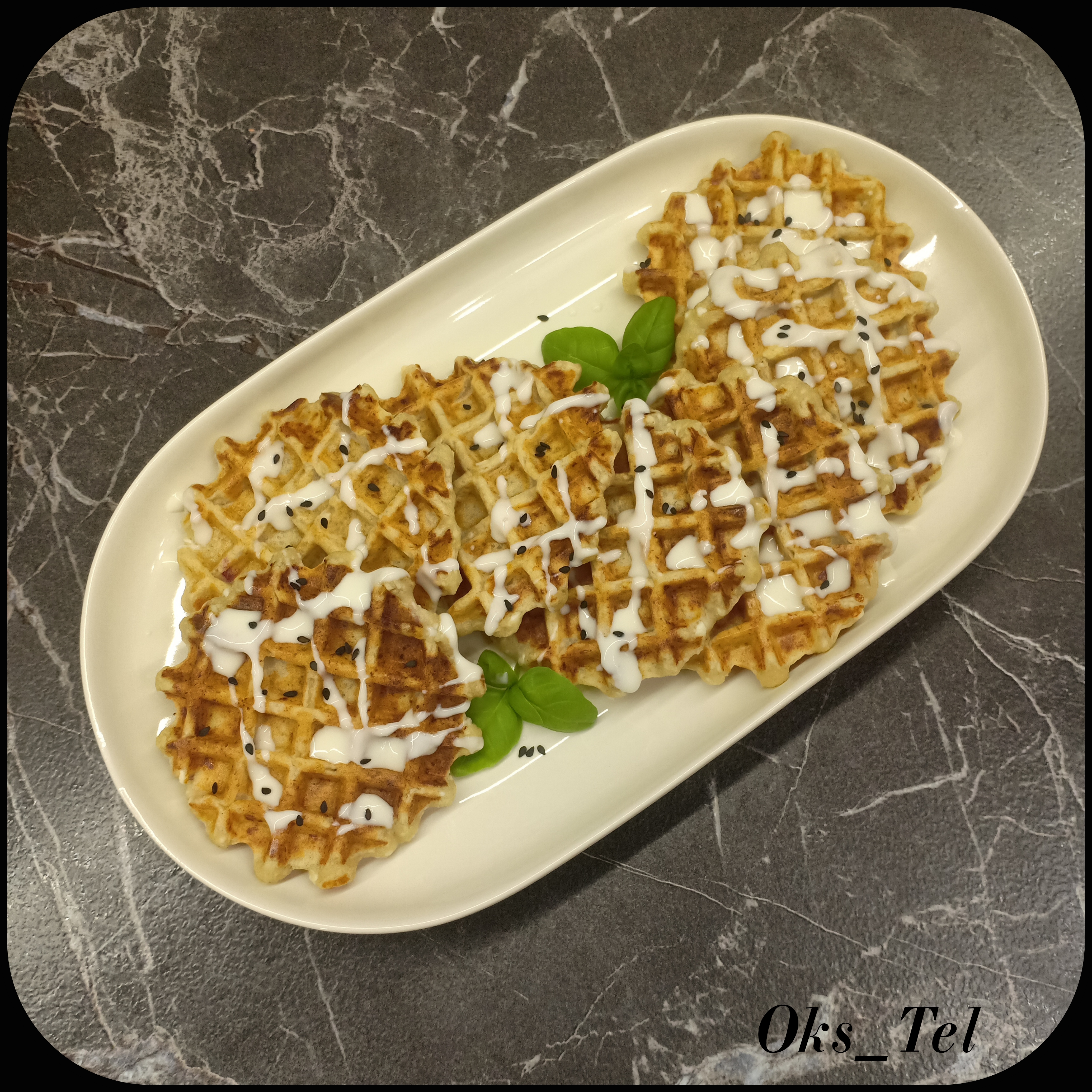 Вафли творожные с бананом и йогуртом