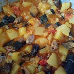 Куриные сердечки с овощами