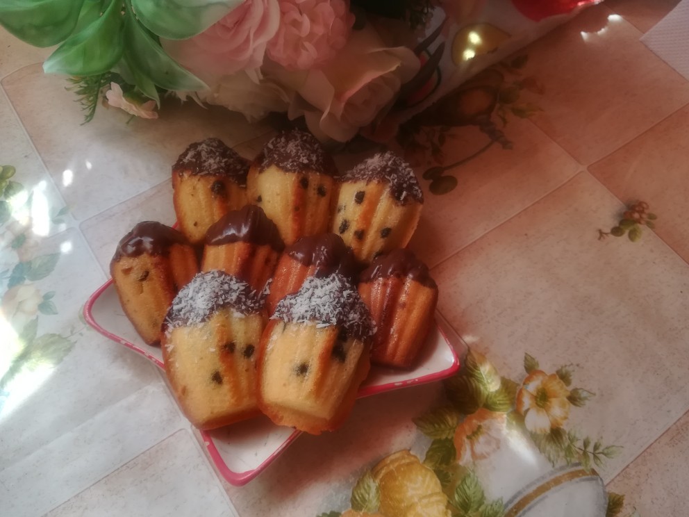 *Мадлен с шоколадными каплями