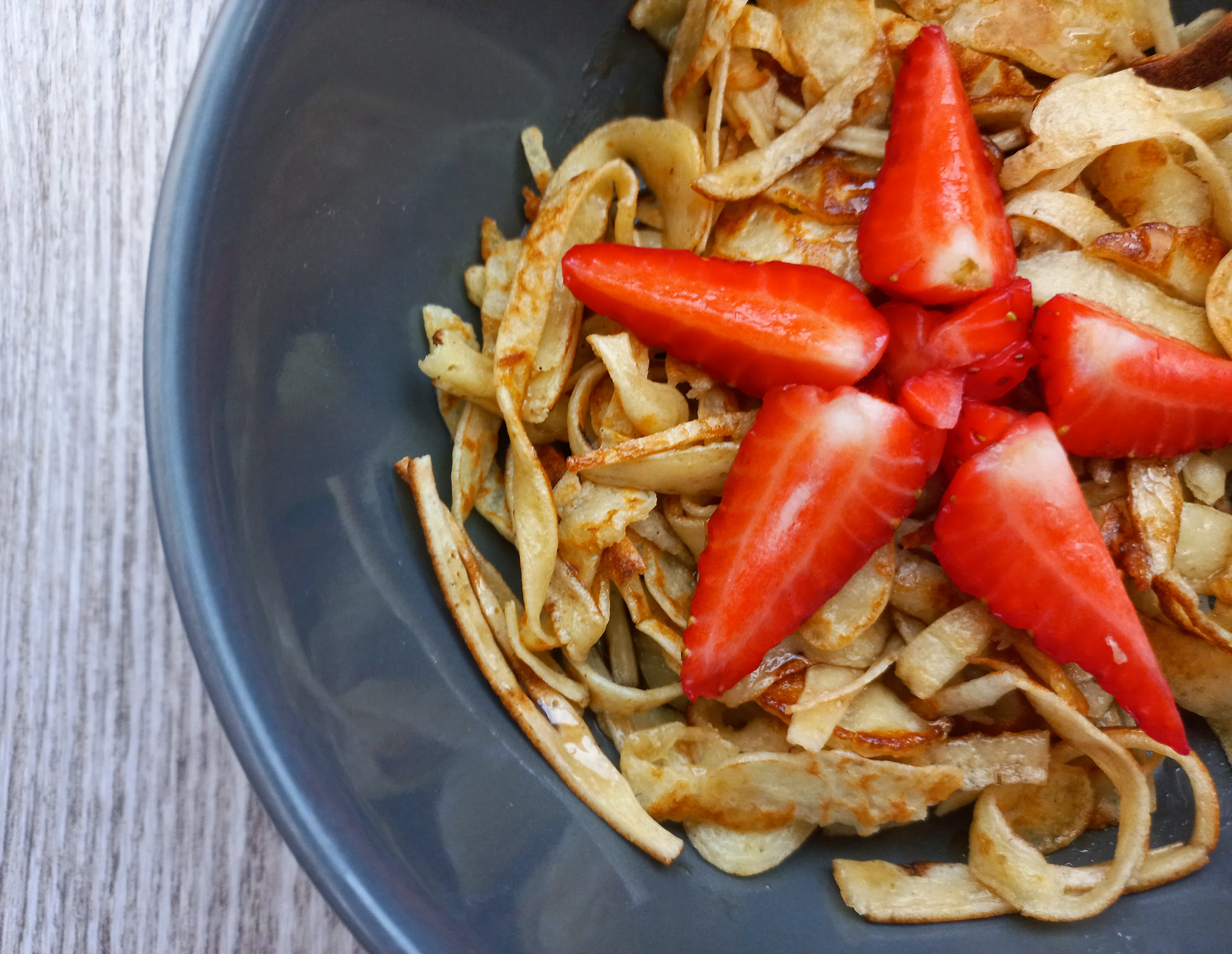 Спагетти из блинов