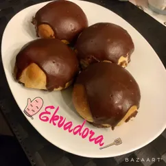 Булочки в шоколадной глазури 🍩