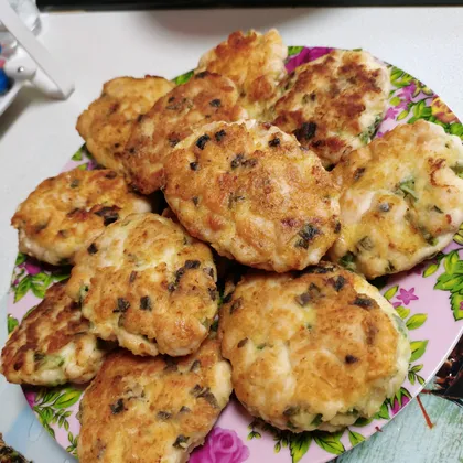 Рубленые котлеты с грудкой и сыром 