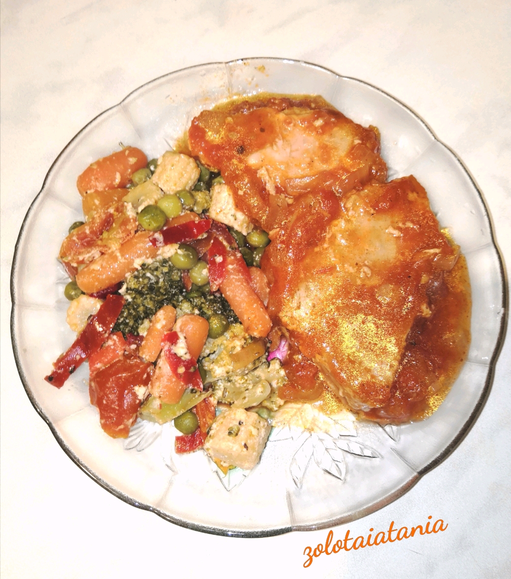 Тунец в томате