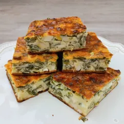 Пирог с луком и яйцом