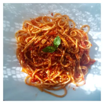 Спагетти с салями