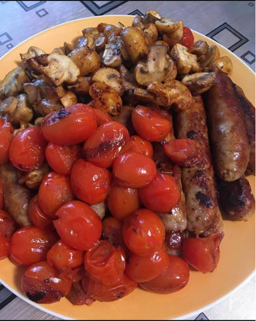 Купаты с грибами и черри