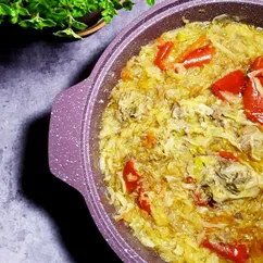 Тушеная ранняя капуста с бараньими ребрышками 🍜